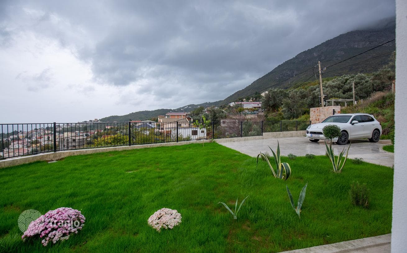 3-Bedroom House with Private Pool and Sea View in Bar, Montenegro, photo 4