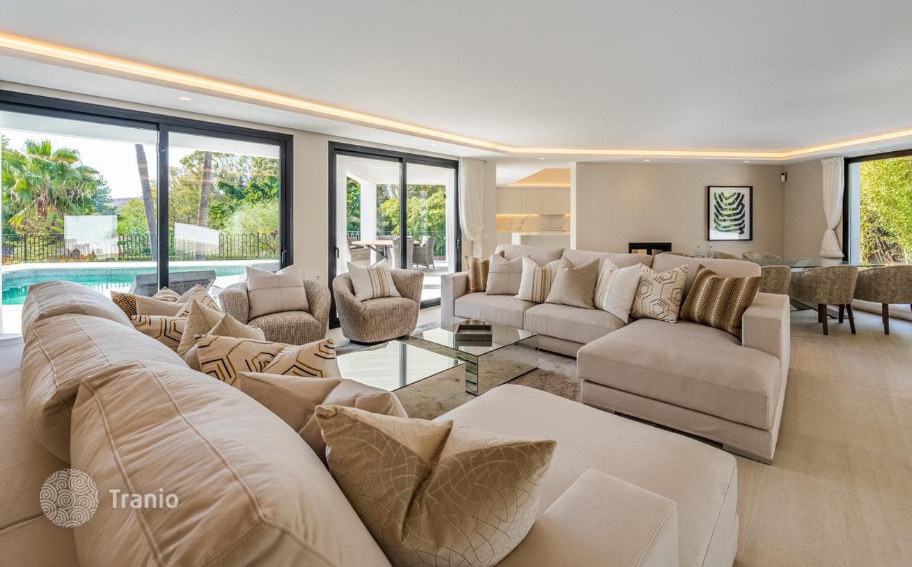 Вилла на продажу в El Paraiso, Estepona, фото 5