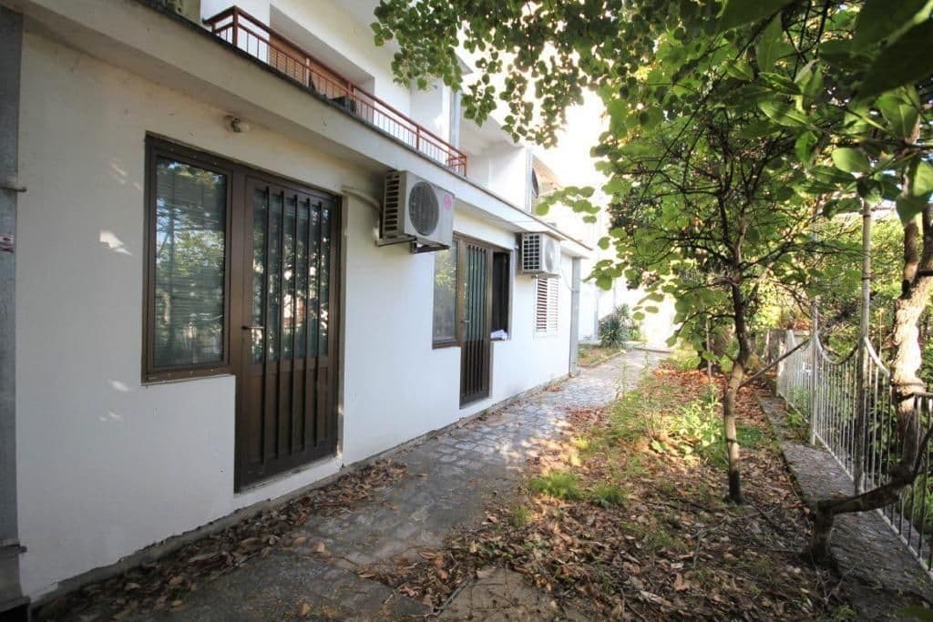 Квартира в Херцег-Нови, Черногория, 75 м²