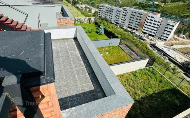 House 310 m² in Saburtalo, Tbilisi, photo 3