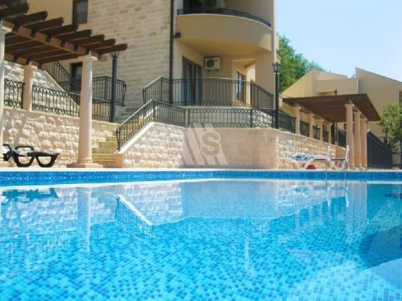 Апартаменты в Херцег-Нови, Черногория, 142 м², фото 5