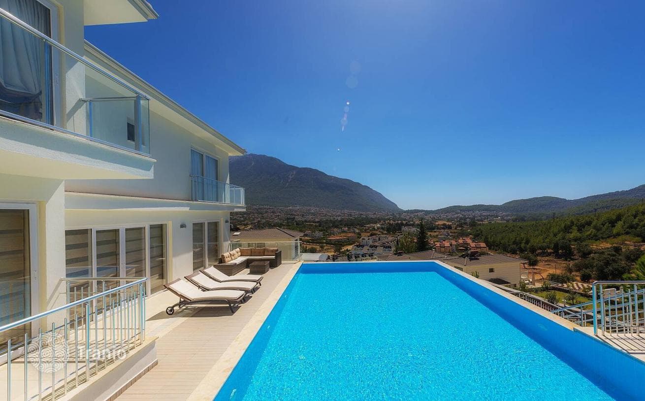 3-Bedroom Villa with Private Pool and Mountain View in Ovacik, Fethiye, photo 3