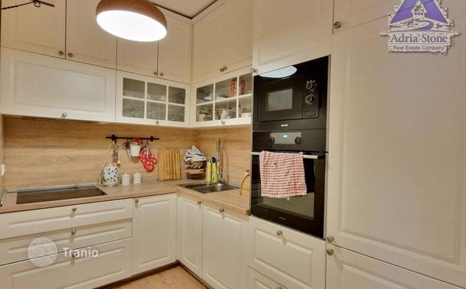 2-Bedroom Apartment with Terrace in Budva