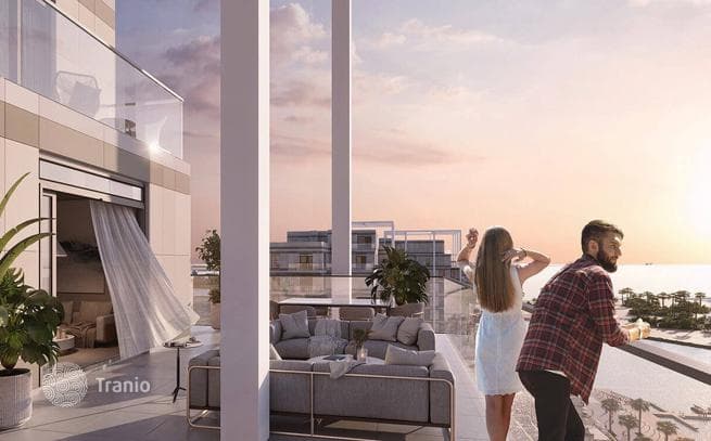 Новая резиденция на берегу моря Crystal Tower 2 с бассейнами рядом с аэропортом, Al Khan, Шарджа, ОАЭ, фото 2
