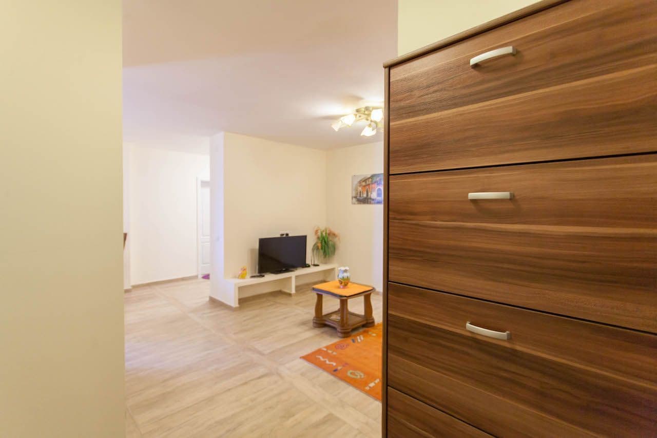 1-Bedroom Apartment in Budva, photo 4