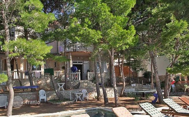 Waterfront Villa with Private Pool in Hvar, Croatia, photo 5