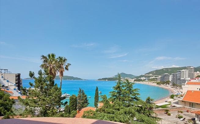 2-Bedroom Penthouse with Sea View in Rafailovici, Budva, photo 3