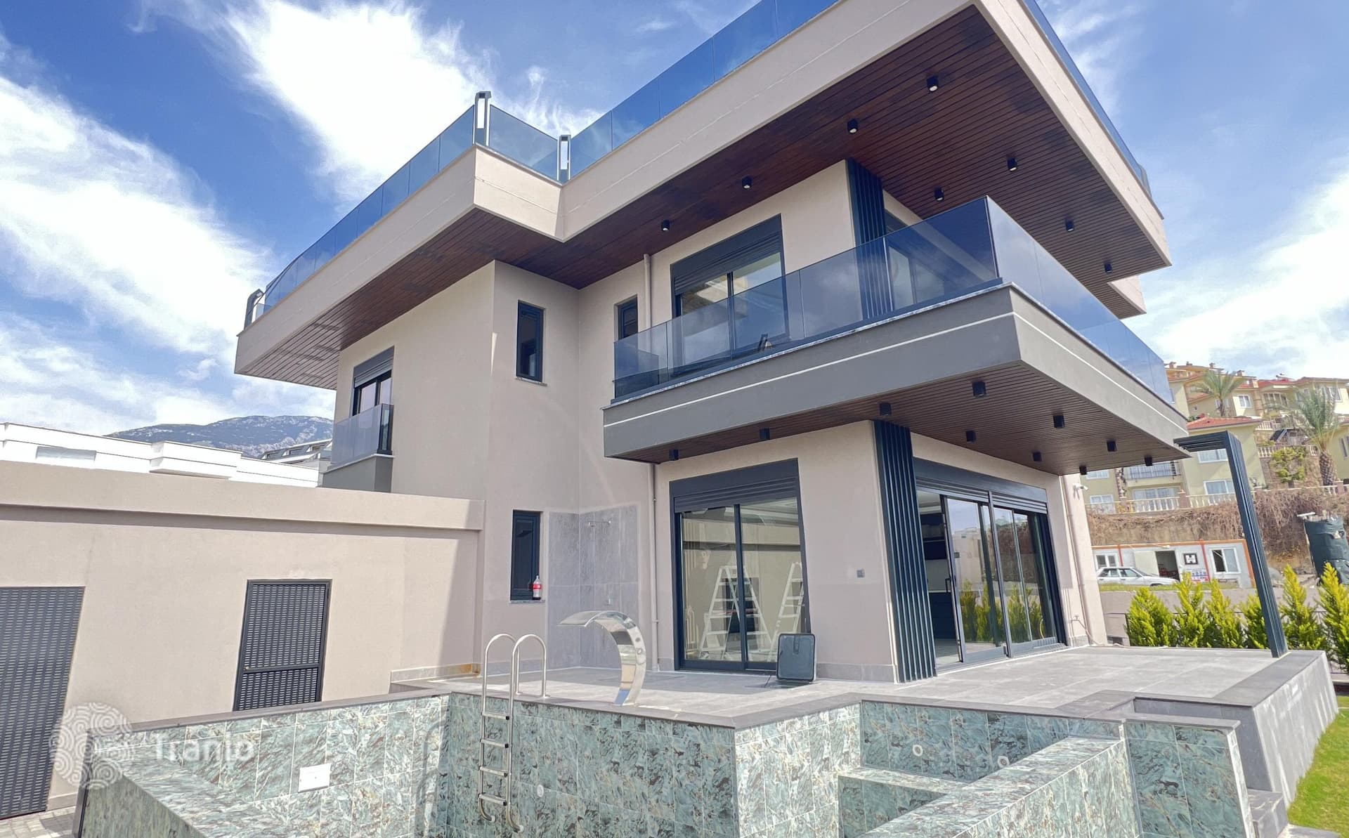 4-Bedroom (4+1) Luxury Villa with Panoramic Sea and City Views in Kargicak, Alanya