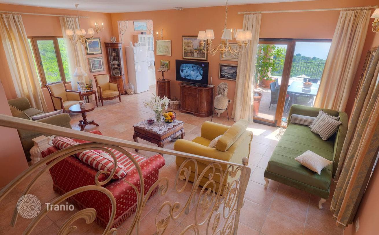 2-Bedroom Villa with Private Pool and Sea View in Zagor, Kotor, photo 2