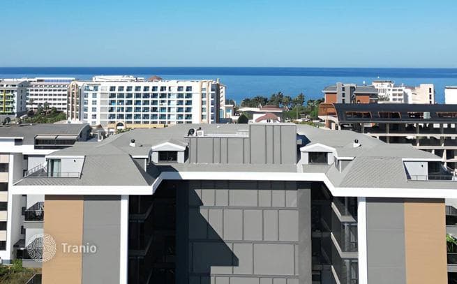 Apartments with Sea View in Beachfront Complex in Kargicak, Alanya