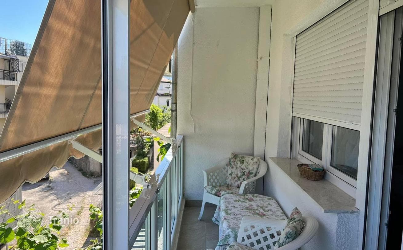 1-Bedroom Apartment 100 m from the Sea in Savina, Herceg Novi, photo 5