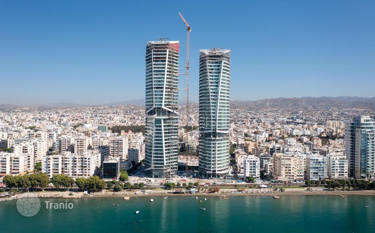 4-Bedroom Apartment in Neapolis, Cyprus, photo 3