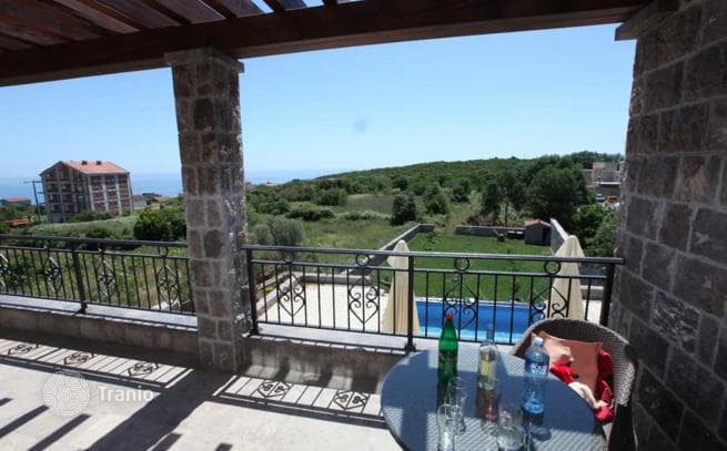 4-Bedroom House in Budva, photo 5