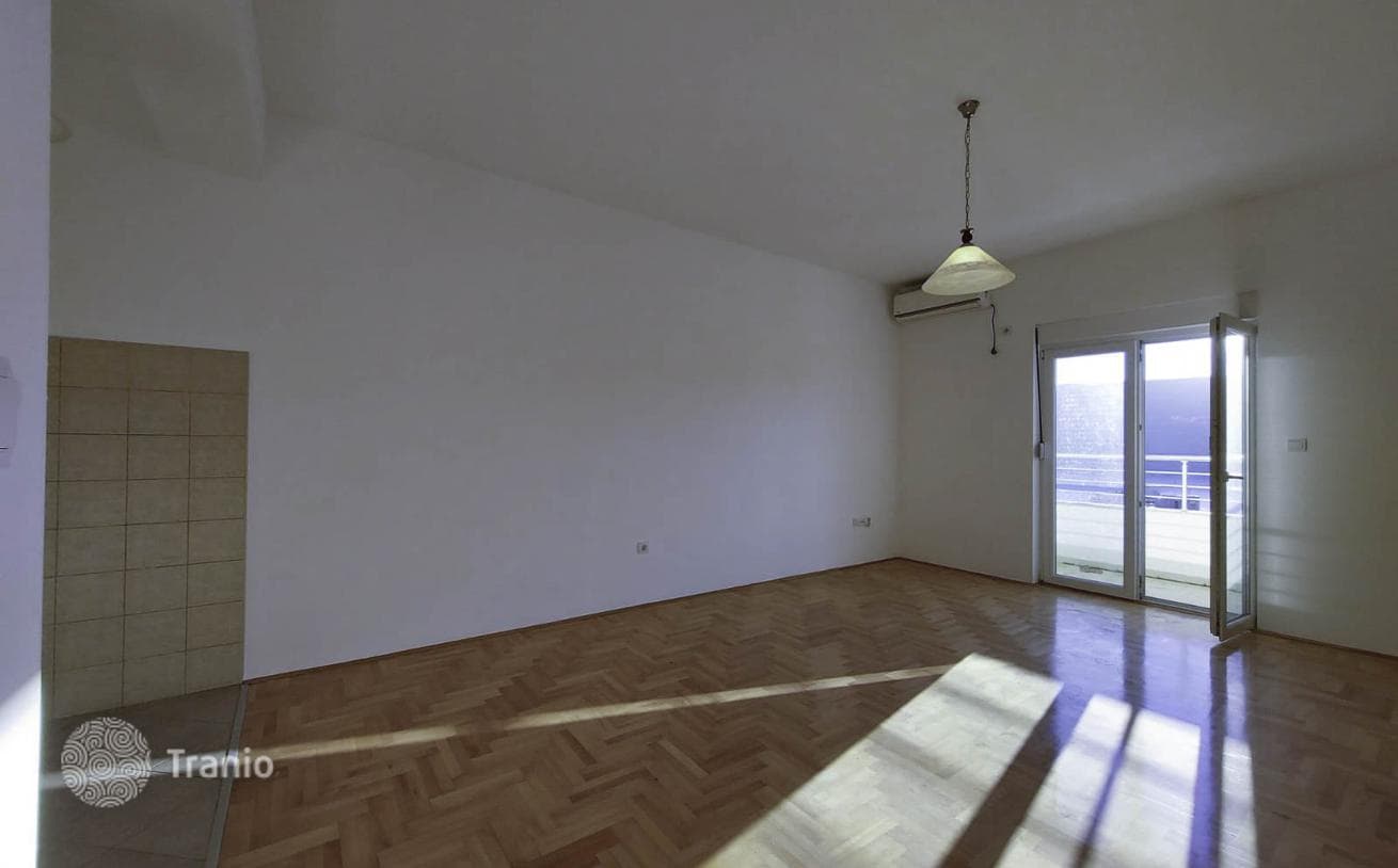 2-Bedroom Apartment with Sea View in Herceg Novi, Montenegro