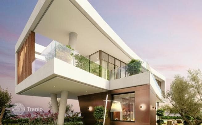 Beachfront Villa in Gated Development with Landscaped Gardens in Limassol, photo 3