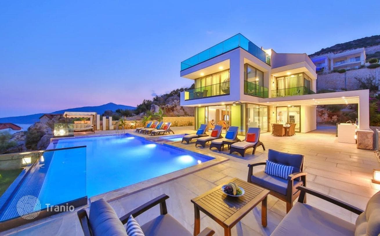 4-Bedroom Villa in Kalkan, photo 3