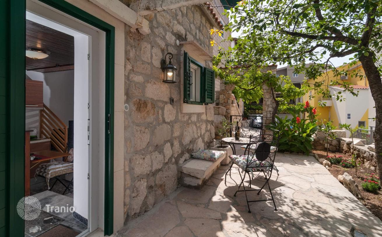 6-Bedroom Villa in Omis, Dalmatia, photo 3