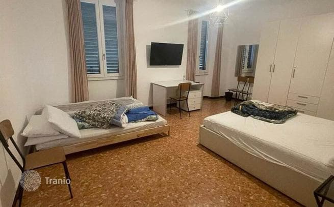 1-Bedroom Apartment in Florence, Italy, photo 5