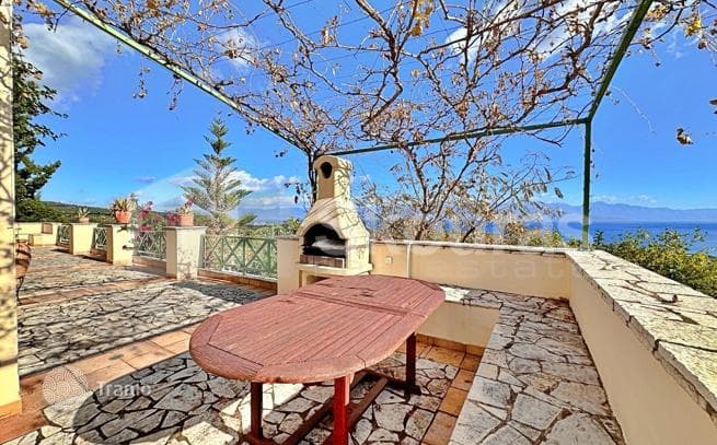 3-Bedroom Villa with Guest Apartment and Sea View on Peloponnese, photo 5