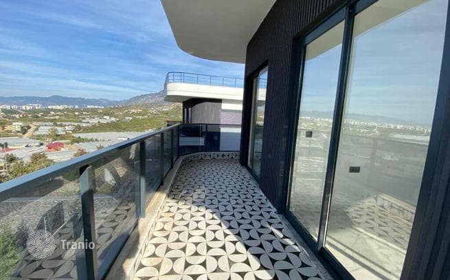 3-Bedroom Villa with Sea View and Private Garden in Kargicak, Alanya