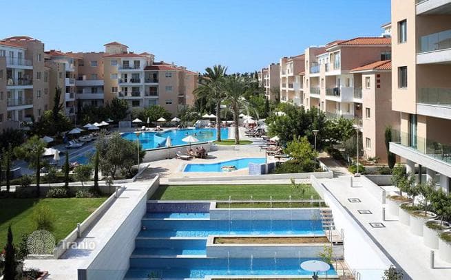 2-Bedroom Apartment with Pool View in Paphos, Cyprus, photo 2