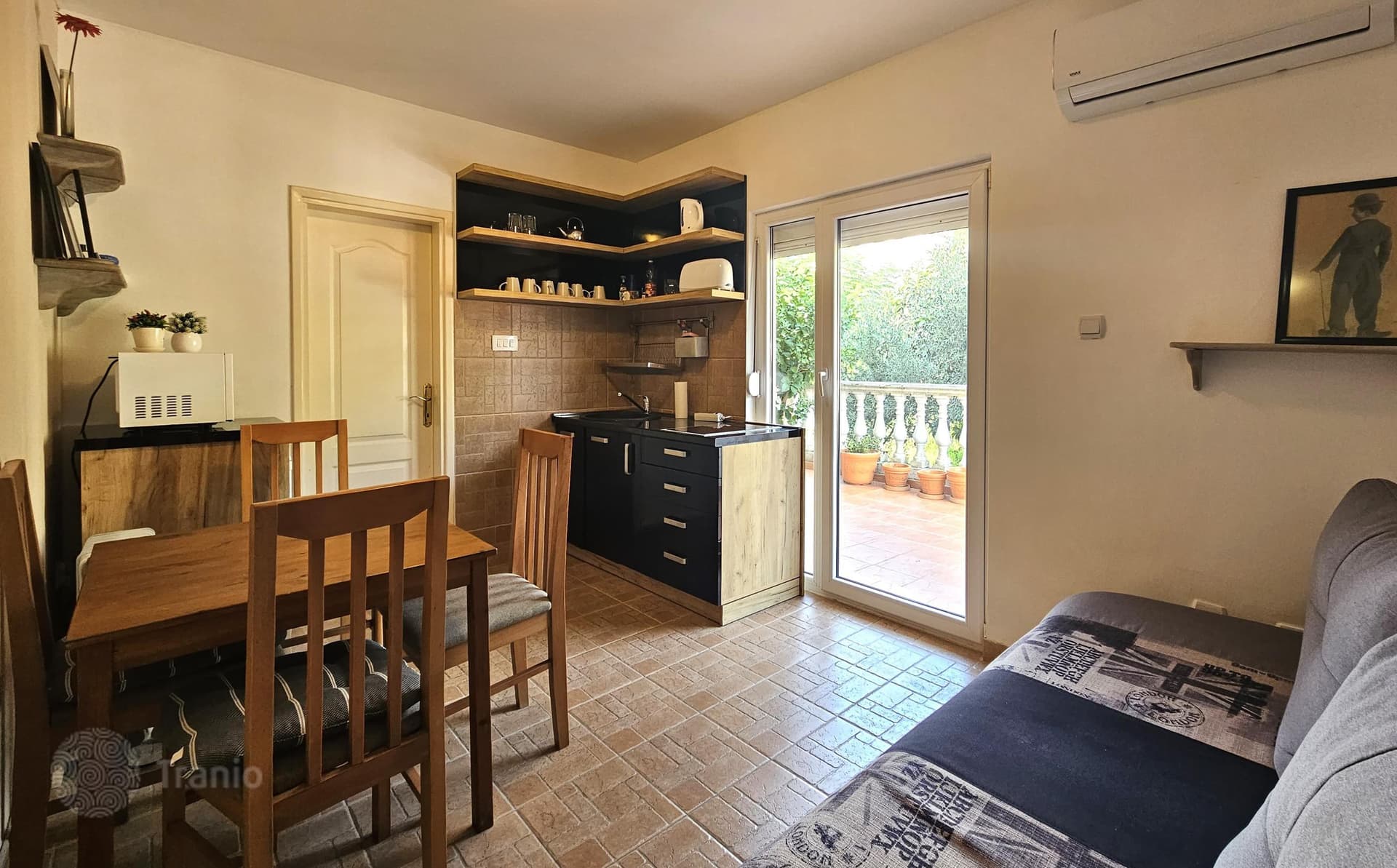 Studio with Terrace 150 m from the Sea in Prchanj, Kotor