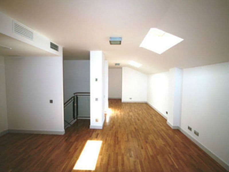 Квартира в Барселоне, Испания, 80 м², фото 5