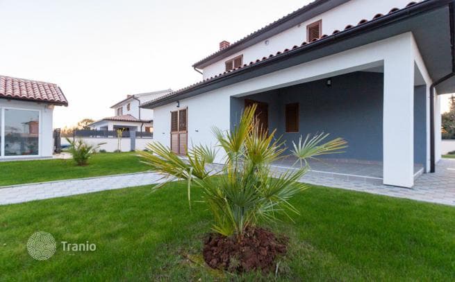 Two New 3-Bedroom Houses with Private Pools Near Pula, Croatia