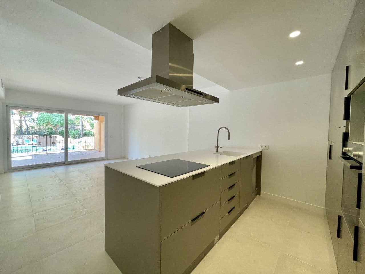 Апартаменты в Андрайче, Испания, 63 м², фото 3
