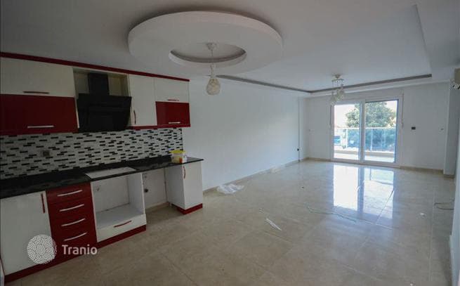 1-Bedroom Apartment with Shared Pool 300 m from the Beach in Kargicak, Alanya