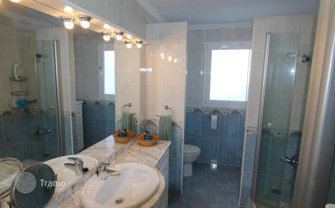 4-комнатный коттедж 204 м² в Кальпе, Испания, фото 3