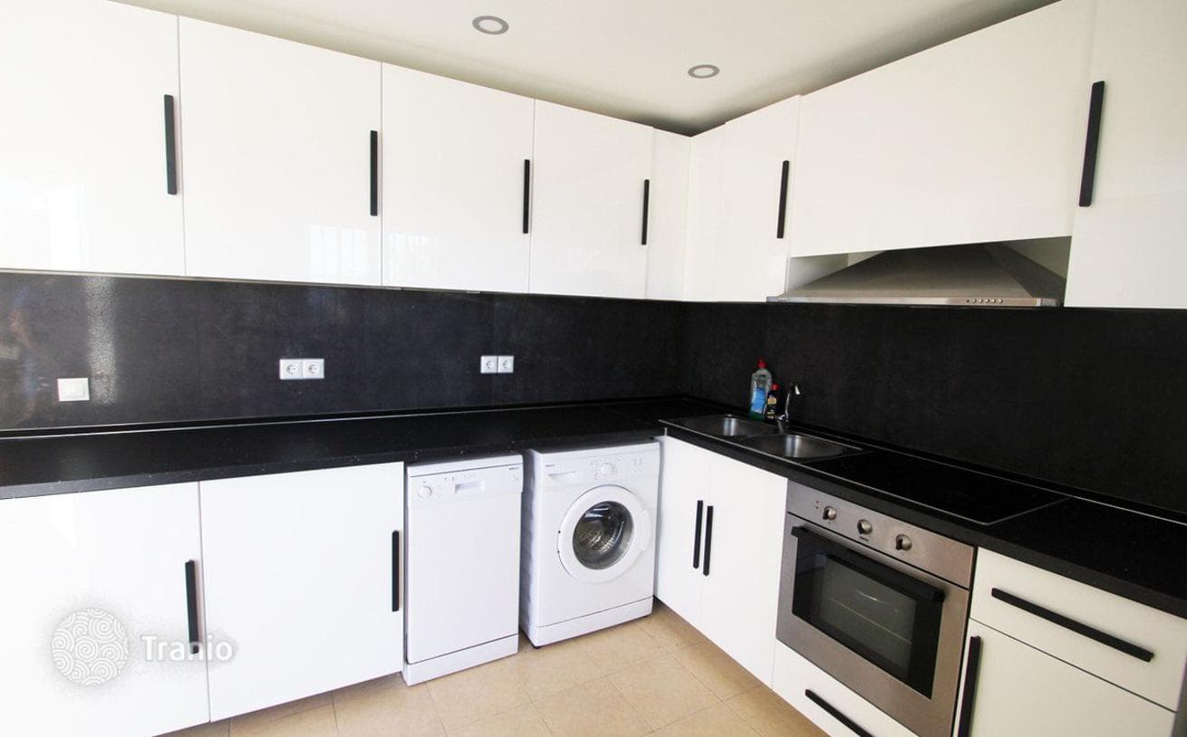 4-комнатная вилла 250 м² в Бенальмадене, Испания, фото 3