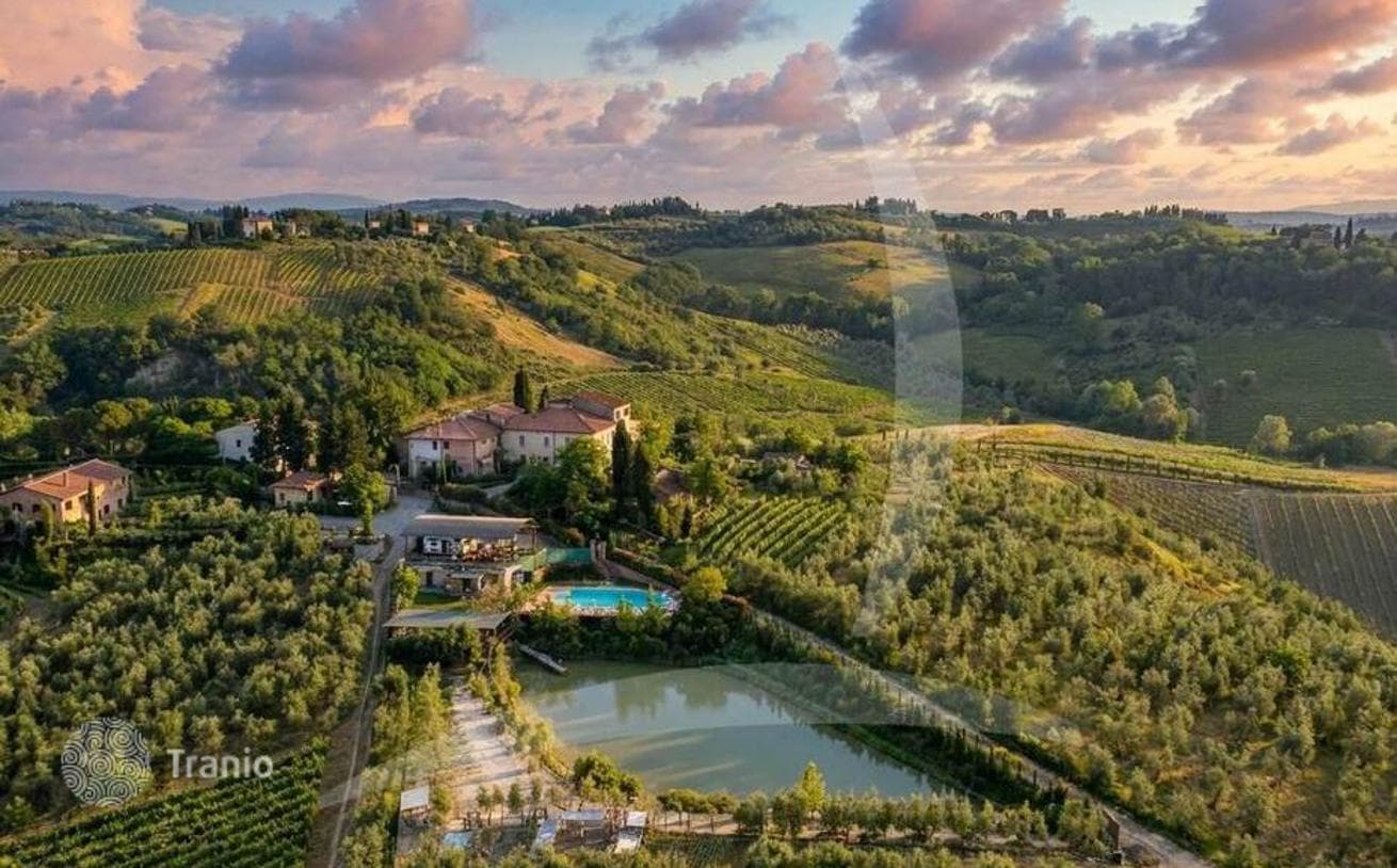 33-комнатная вилла 1400 м² во Флоренции, Италия, фото 3