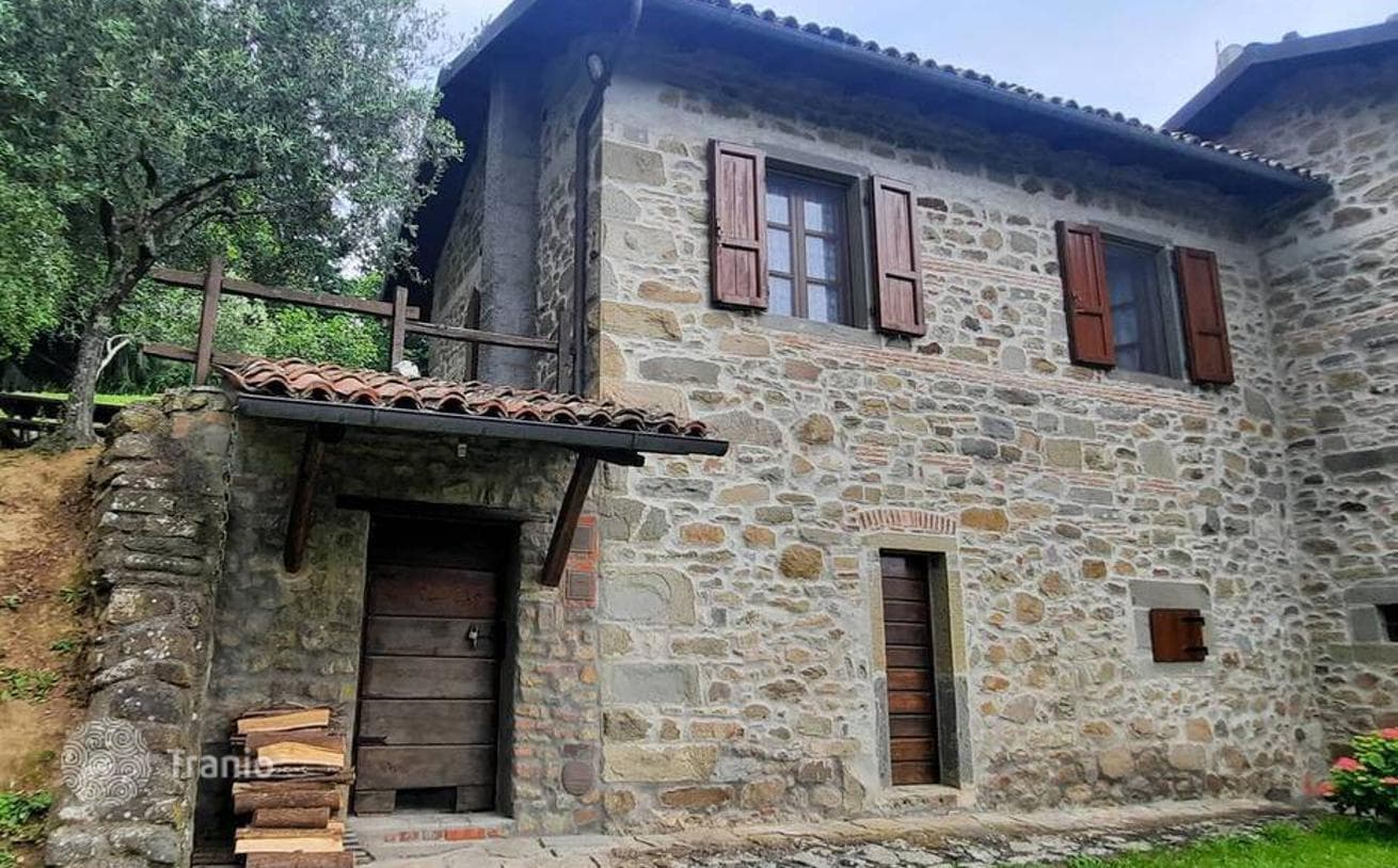 7-комнатная вилла 533 м² в Лукке, Италия, фото 2