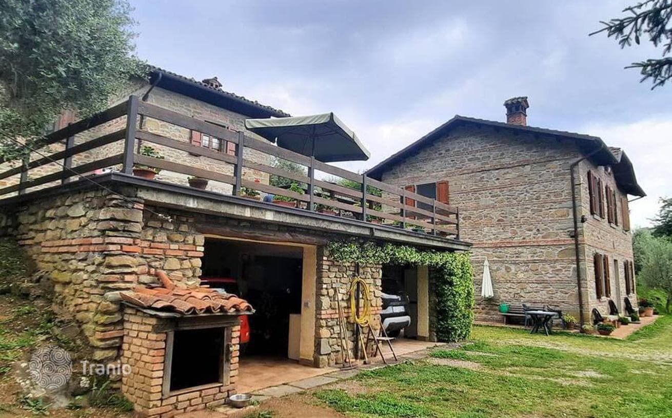 7-комнатная вилла 533 м² в Лукке, Италия, фото 3