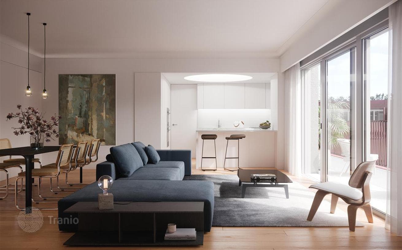 Modern Apartment with Balcony in Porto