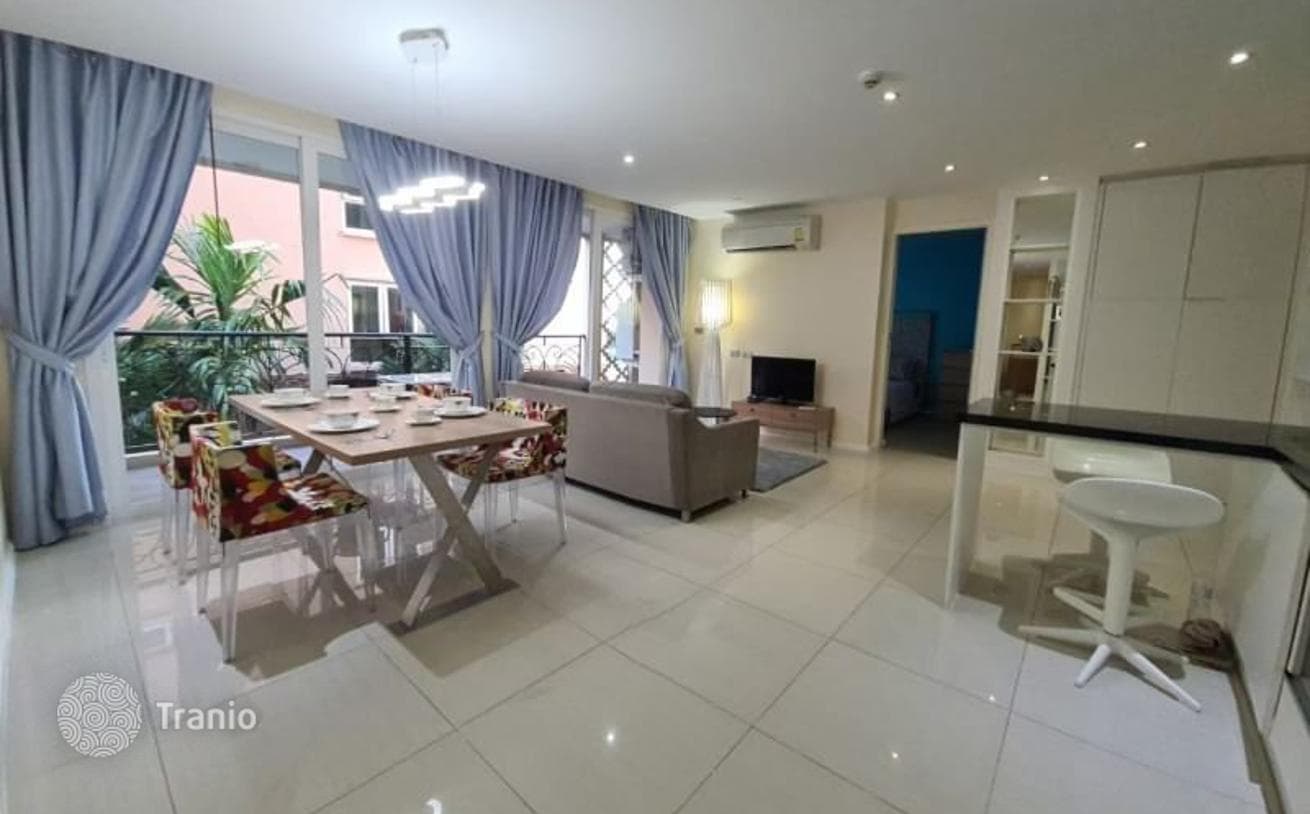 2-Bedroom Condo with Pool View in Jomtien
