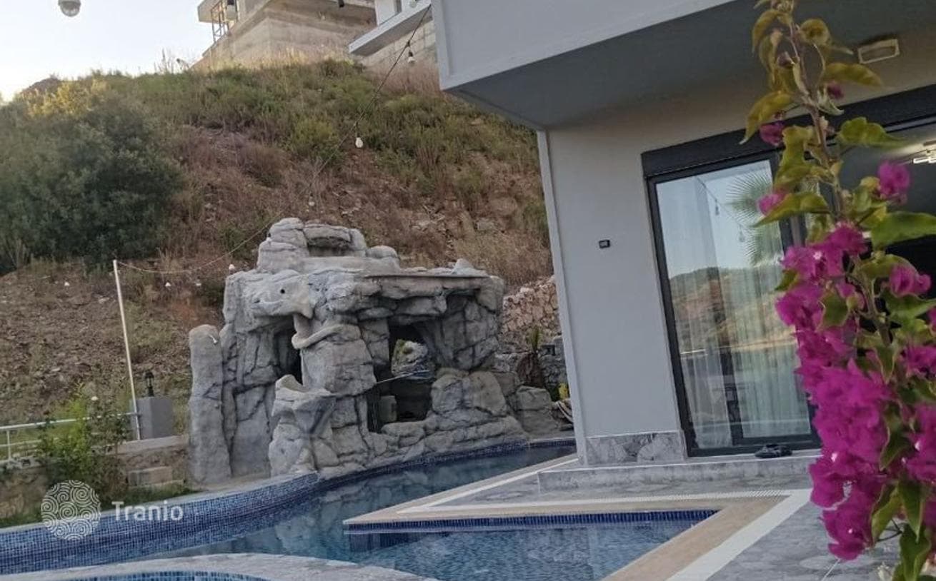 3-Bedroom (3+1) Villa with Private Pool and Mountain Views in Kargicak, Alanya, photo 3
