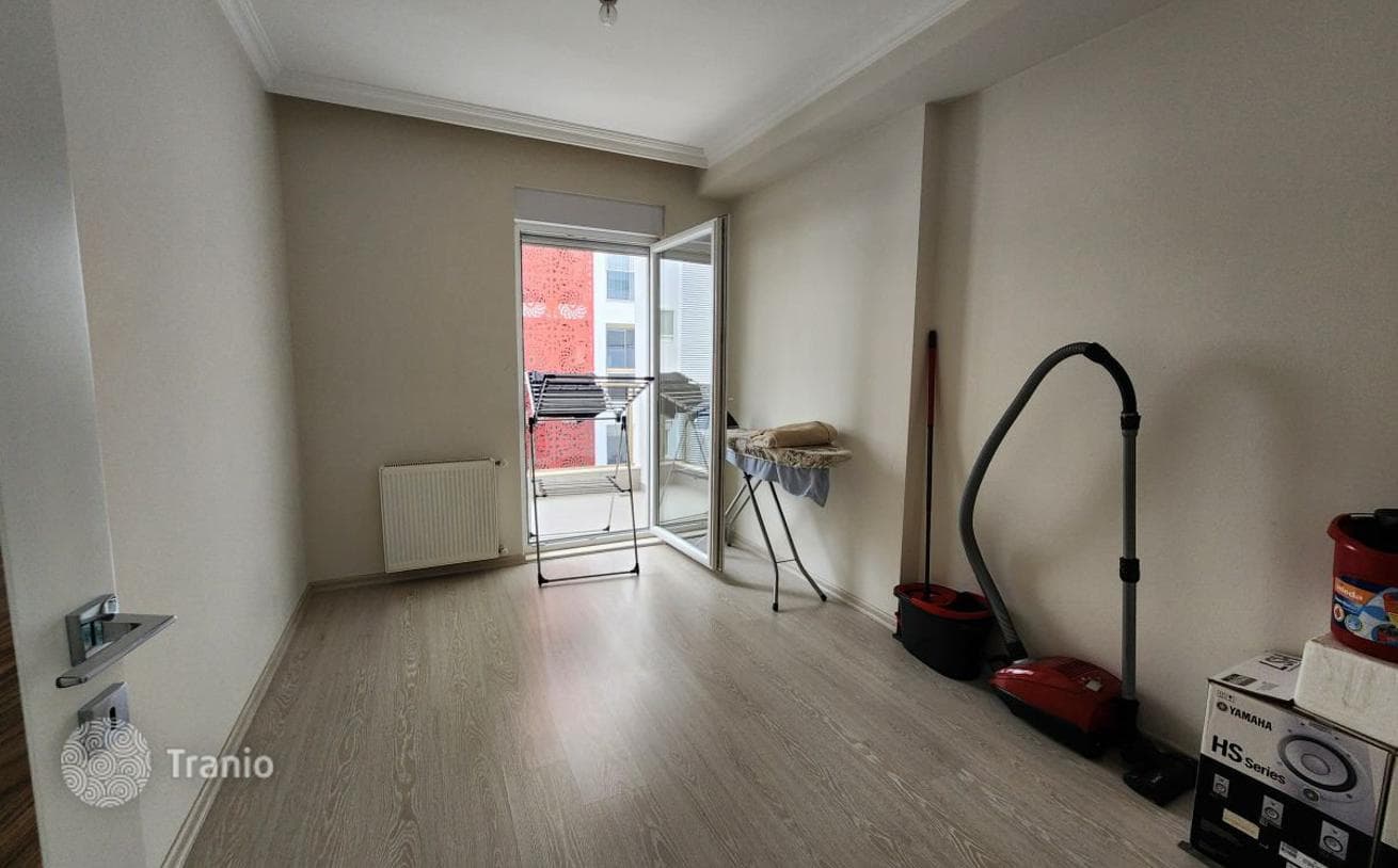 3-Bedroom Apartment with Shared Pool in Konyaalti, Antalya
