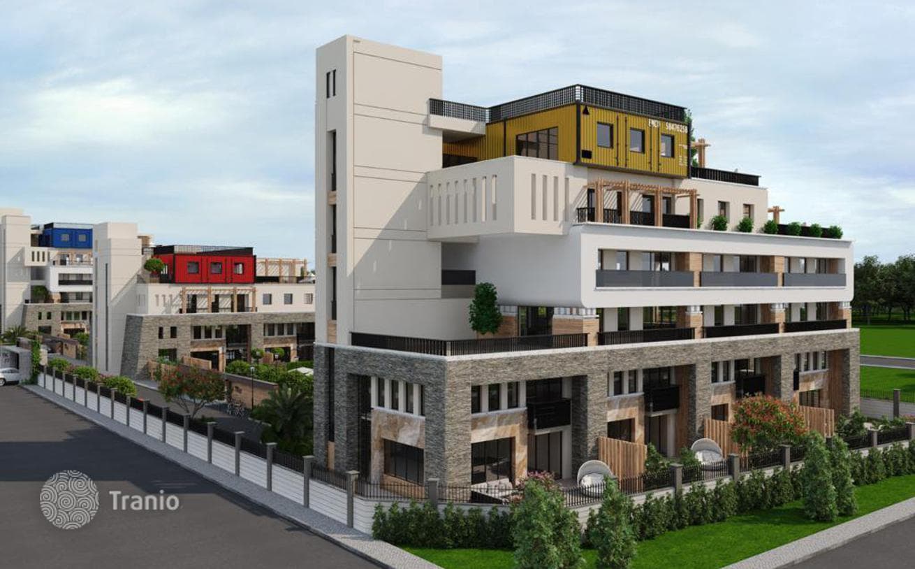 Luxury Apartment in Residential Complex