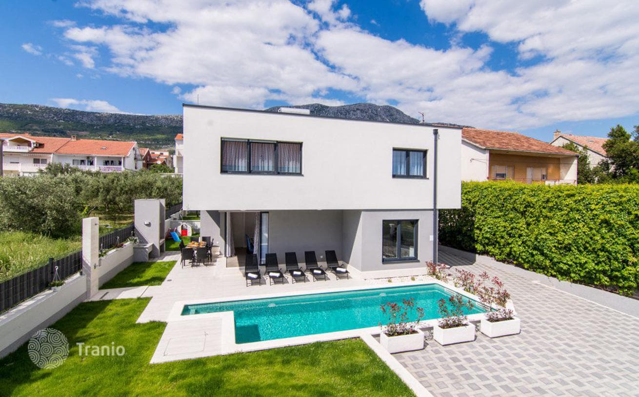 9-Bedroom Villa in Kastela, Croatia, photo 5