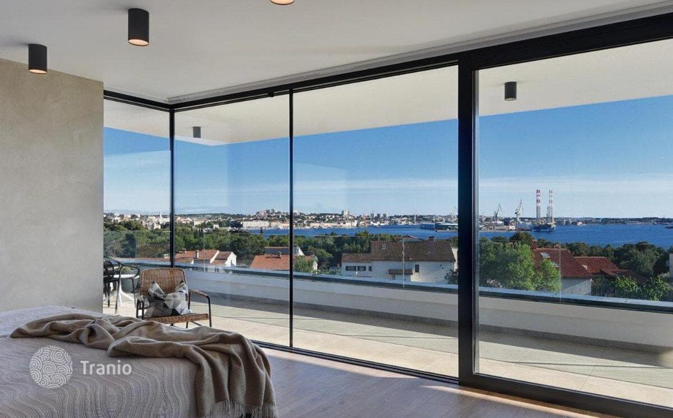 6-Bedroom Villa in Pula, Croatia, photo 5