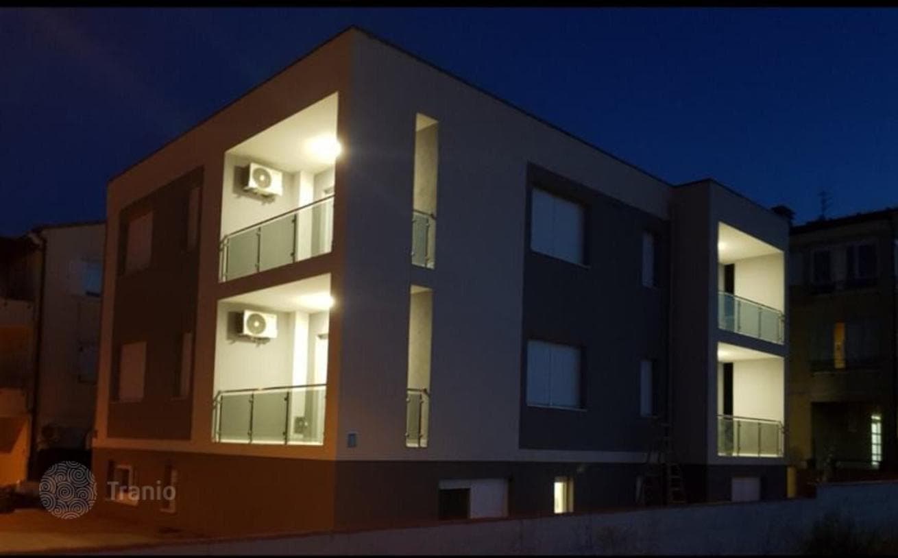4-Unit New Build House in Pula