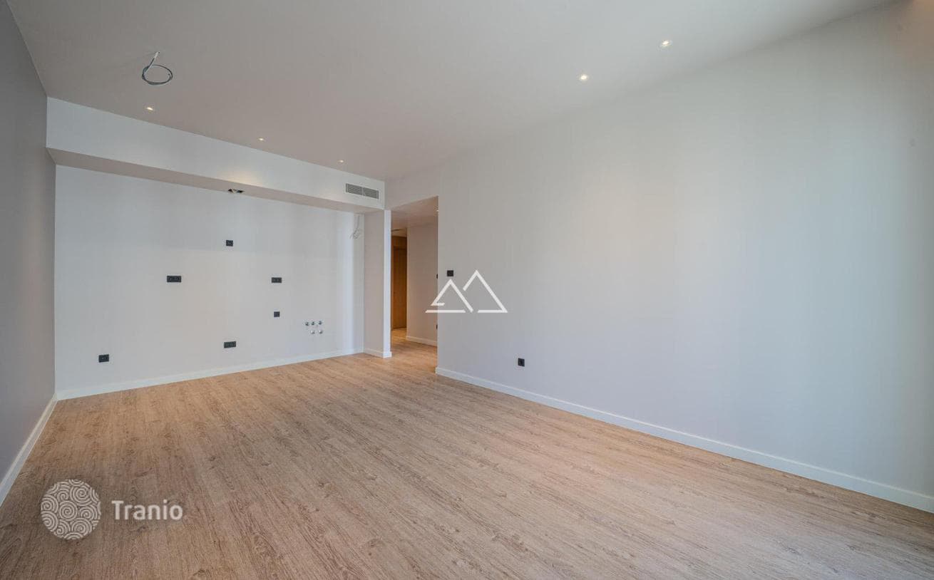 1-Bedroom Apartment with Sea and Marina Views in Tivat, photo 3