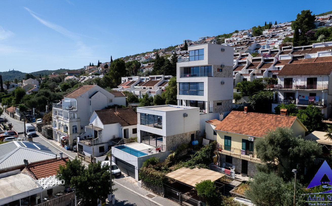 1-Bedroom Villa with Sea View in Krasici, Tivat