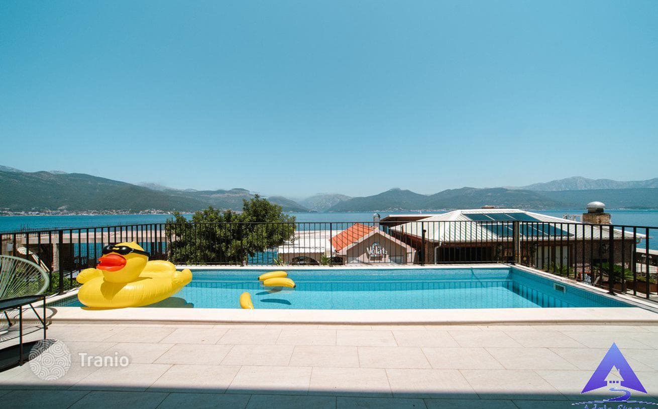 1-Bedroom Villa with Sea View in Krasici, Tivat, photo 2