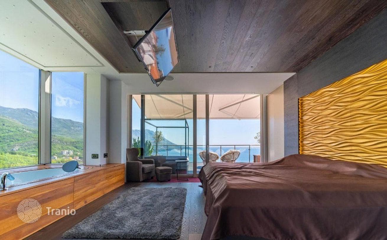2-Bedroom Apartment with Sea View in Becici, Budva