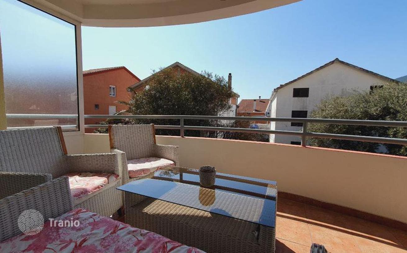3-Bedroom Apartment with Garage in Budva, photo 2