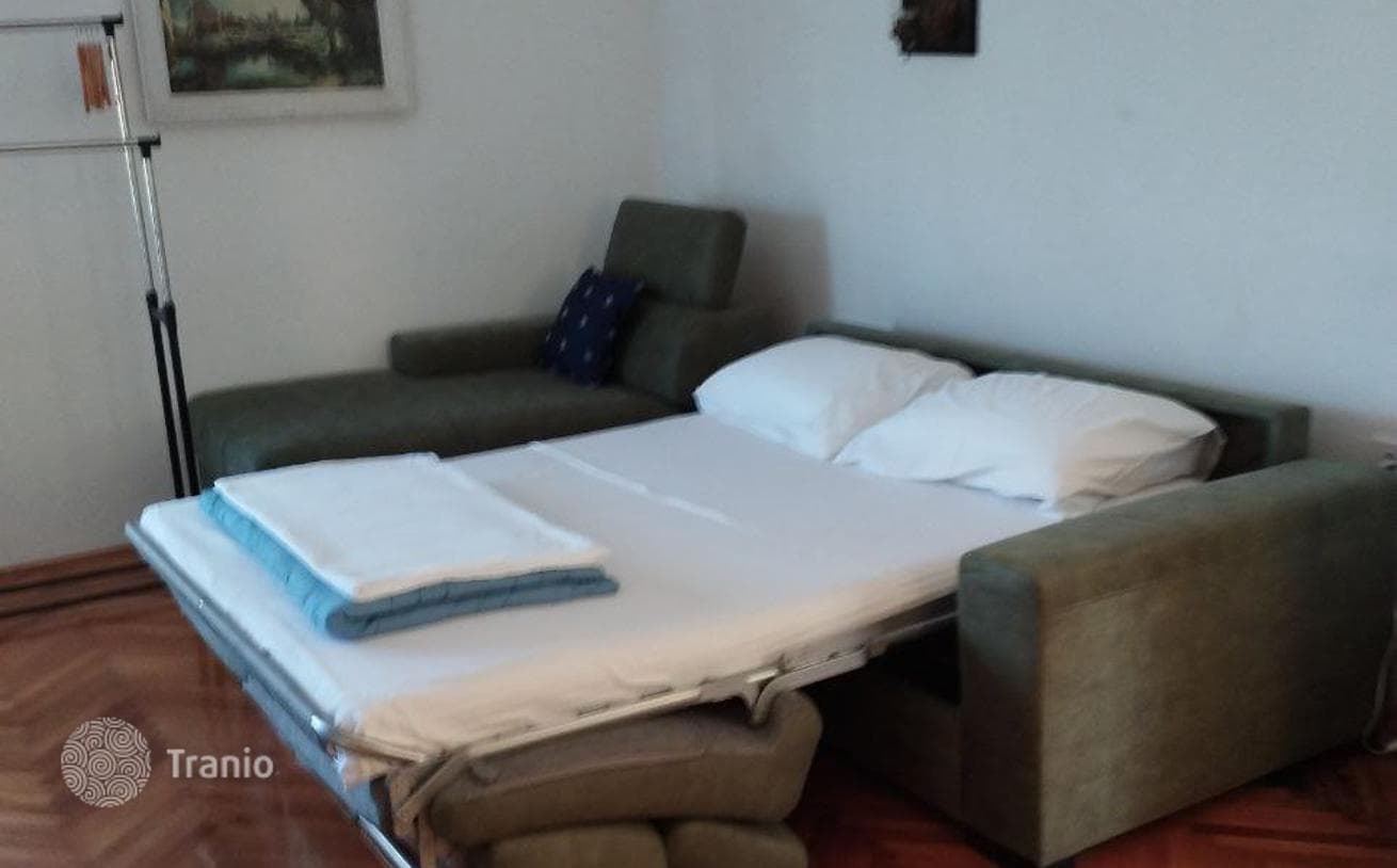 Ground Floor 2-Bedroom Apartment in a 3-Story Building in Igalo, Herceg Novi, photo 2