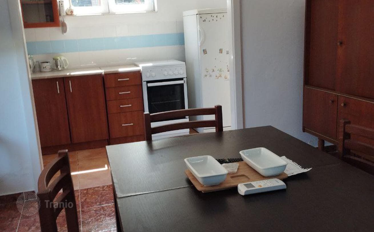 Ground Floor 2-Bedroom Apartment in a 3-Story Building in Igalo, Herceg Novi, photo 5